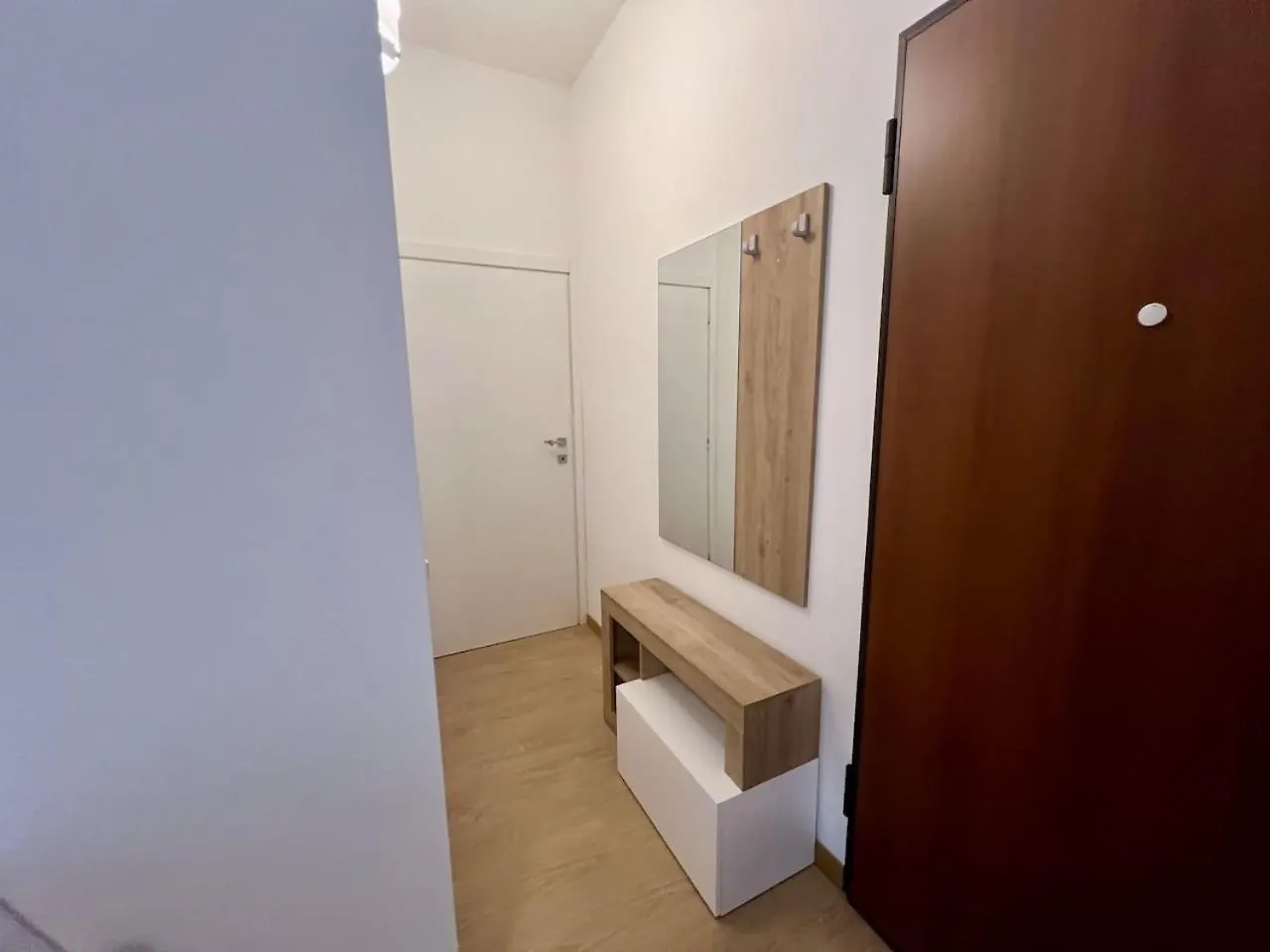 Blue'S Place - Vicino Stazione Chiasso Como 0*,