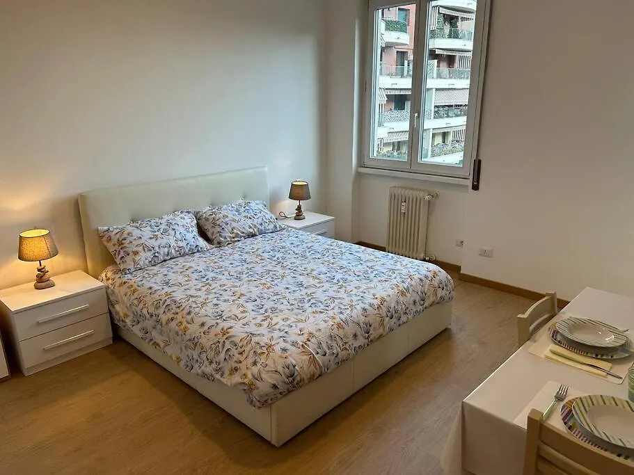 Blue'S Place - Vicino Stazione Chiasso Como