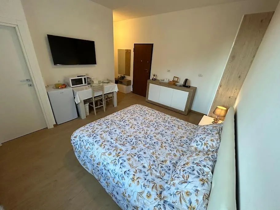 Apartment Blue'S Place - Vicino Stazione Chiasso Como