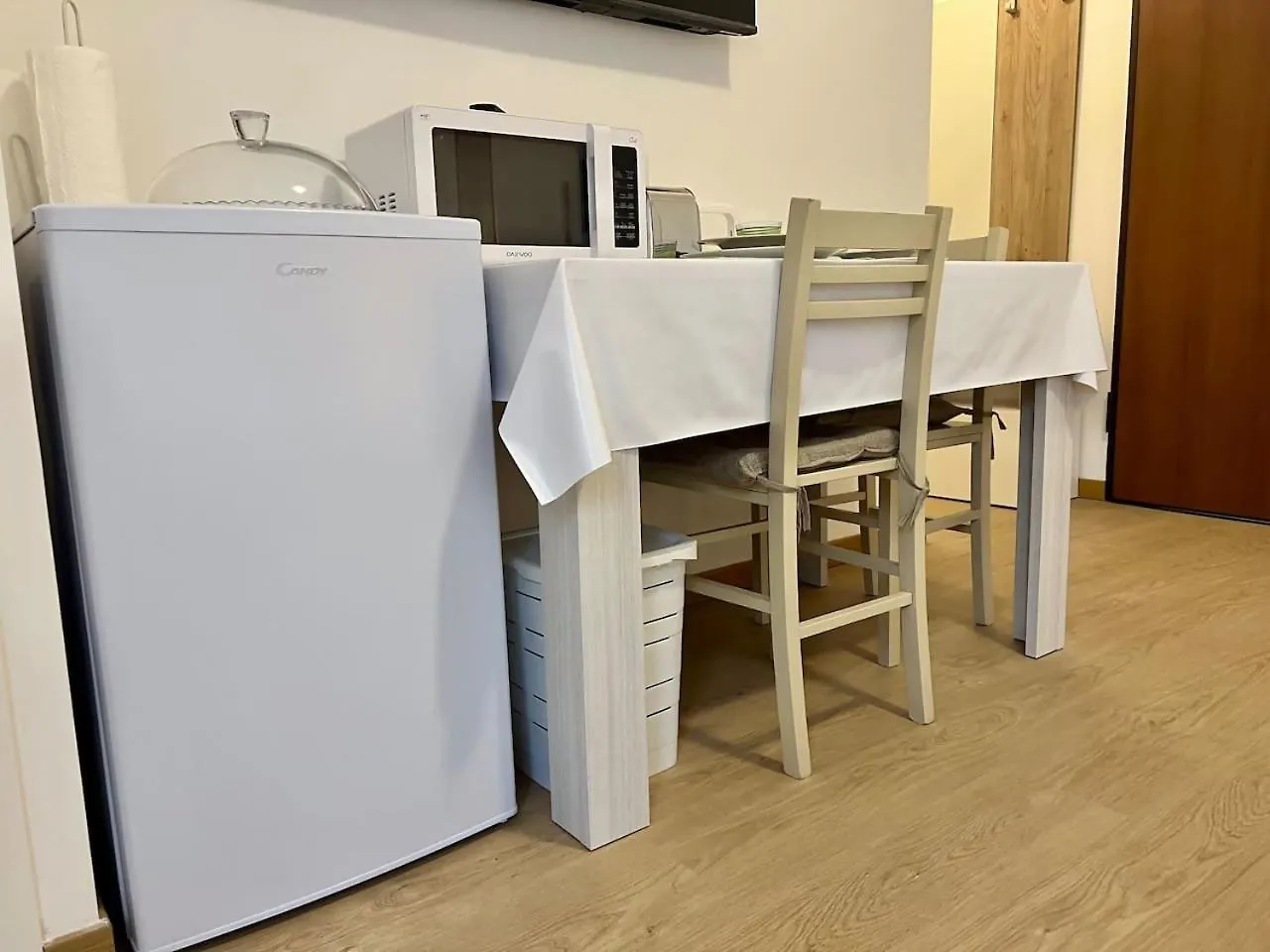 Blue\'S Place - Vicino Stazione Chiasso contacts